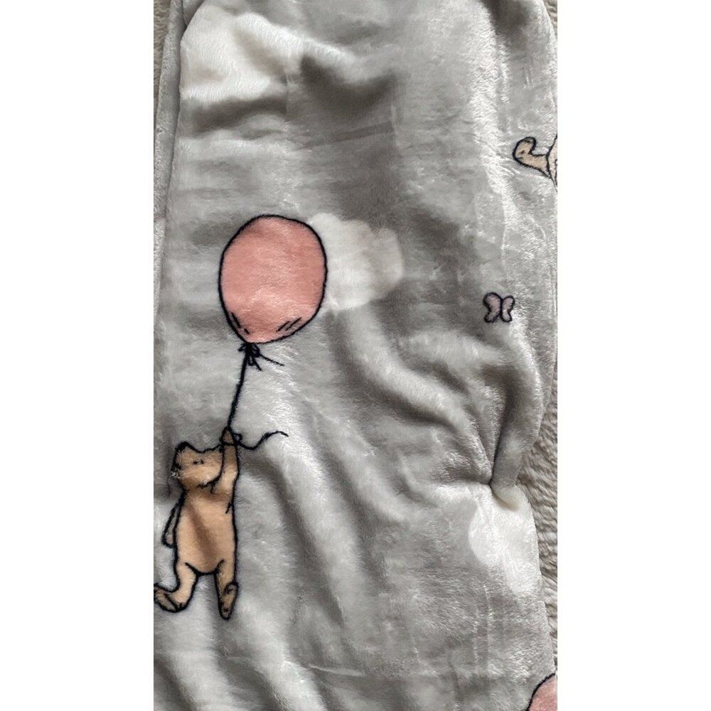 Pooh Bear Collection Winnie The Pooh Balloon Throw Blanket 50” X 70” Grey NEW - Picture 6 of 8